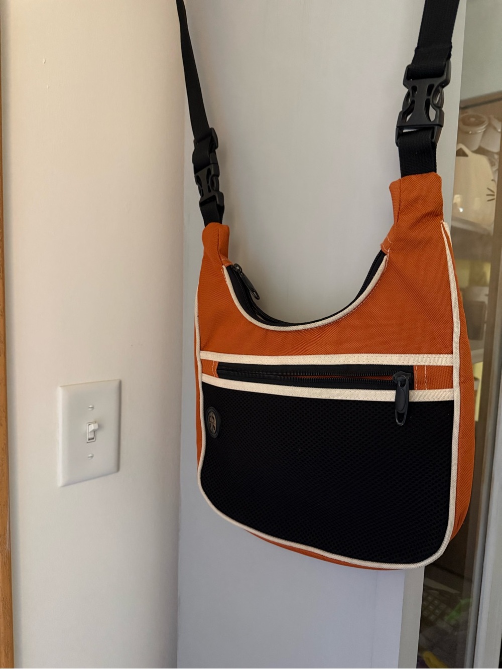 Rugged Outback Orange Black Crossbody Sling Bag Purse Satchel - Picture 3 of 10
